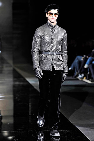 Giorgio Armani / - 2010-2011